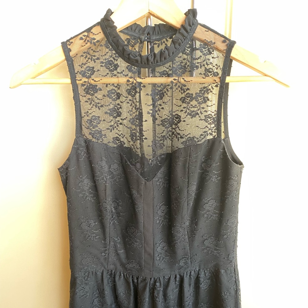 Pilgrim gorgeous high neck black lace dress - Picture 4 of 9